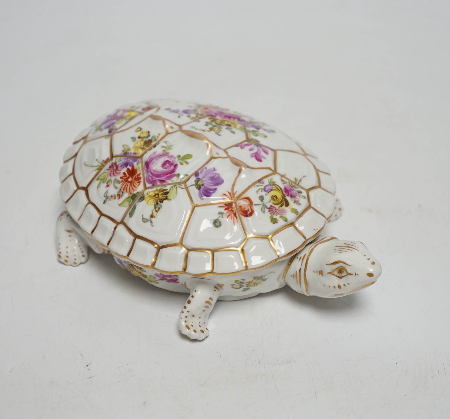 A Dresden ‘tortoise’ box, 19cm